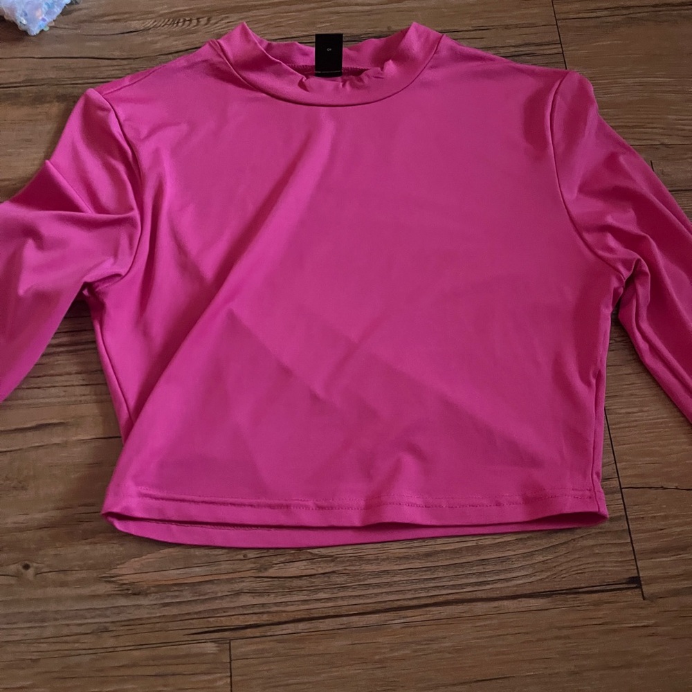 SHEIN Pink Long Sleeve Tee
